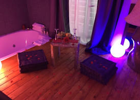 Jacuzzi Rooms 3