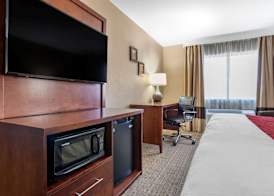 Comfort Inn & Suites Leeds I-20 4