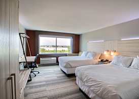 Holiday Inn Express & Suites FOND DU LAC by IHG 2
