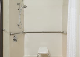 Super 8 by Wyndham Burnham/Lewistown 4