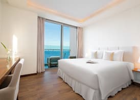 A La Carte Da Nang Beach 3