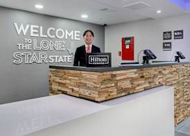 Hampton Inn Houston-Pearland 3