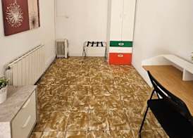 YOUTH HOSTEL - Central and Basic Drassanes 4