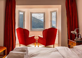 The Lodge on the Loch by OYO 4