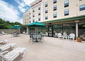 Hampton Inn & Suites Wilkes-Barre/Scranton, PA 2