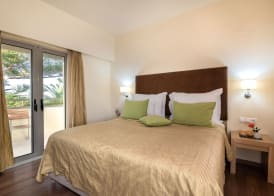 Minos Mare Royal 2