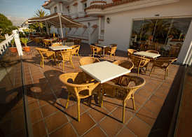 Hotel y Apartamentos Diufain 2
