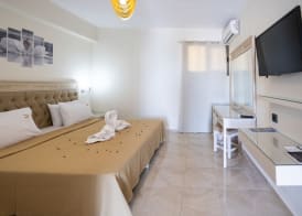 FabView Studio Apartments 5