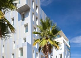 Lugaris Beach Apartments 3