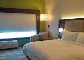 Holiday Inn Express & Suites RICHBURG by IHG 4