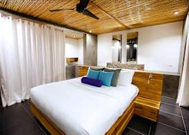 Kura Boutique Hotel Member of the Cayuga Collection 5