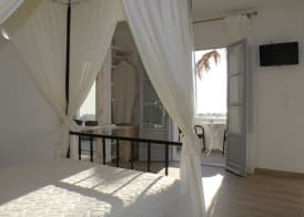 Hotel Thira 3