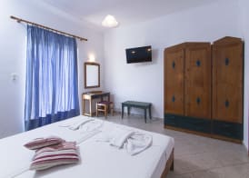 Mediterranean Hotel & Apartments 5