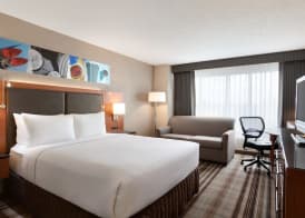 Crowne Plaza AUBURN HILLS by IHG 4