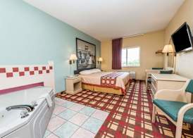 Super 8 by Wyndham Martinsville 3