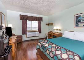 Super 8 by Wyndham Gallipolis Pt Pleasant Area 5