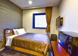 HOTEL LiVEMAX Fukuoka Tenjin West 4