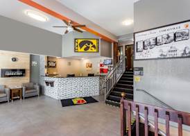 Super 8 by Wyndham Iowa City/Coralville 3