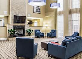 Comfort Suites University - Research Park 4