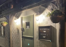The White Horse Inn 2