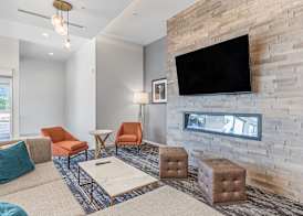 La Quinta Inn & Suites by Wyndham Centralia 4