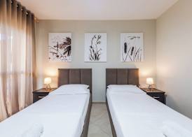 Kondo Stays - City Center Apartments 3