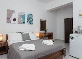 En Plo Beachfront Rooms 5