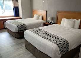 Microtel Inn & Suites Newport News 4
