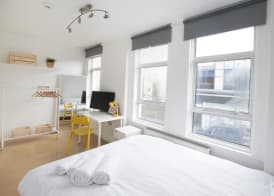Tooting Broadway Studios & Rooms by PrimeCityHosts 2