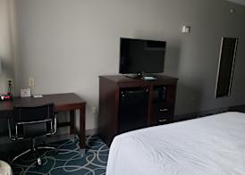 Days Inn & Suites by Wyndham Cleburne TX 4