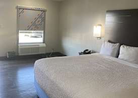 Days Inn by Wyndham Moss Point Pascagoula 4