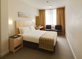 Quality Hotel Ambassador Perth 4
