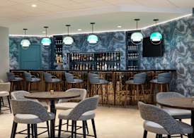 DoubleTree Suites by Hilton Orlando at Disney Springs 4