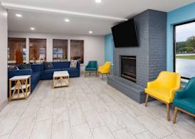 Days Inn by Wyndham Eagle River 3