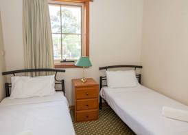 Bell Motel 4
