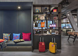 Moxy Lausanne City 2