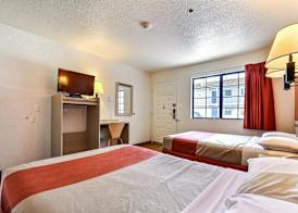 Super 8 by Wyndham Livermore 3
