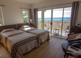 Treasure Cove Hotel & Restaurant 5