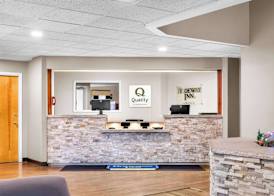 Rodeway Inn Gorham Riverside 4