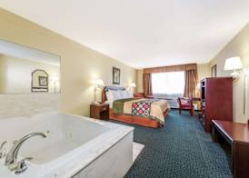 Super 8 by Wyndham Burleson Fort Worth Area 5