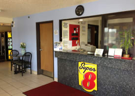 Super 8 by Wyndham New Castle 3