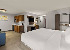 Comfort Inn & Suites Fremont 5