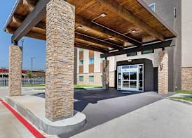 Garner Hotel Houston - Westheimer by IHG 5