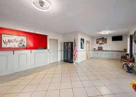 Super 8 by Wyndham Lake City 2