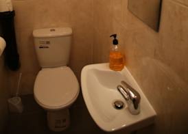 Portsmouth Budget Hotels - All rooms are EN-SUITE 5