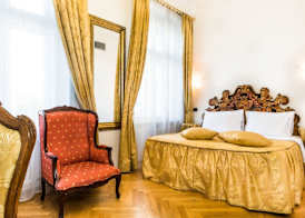 Charles Bridge Palace 5