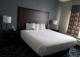 Days Inn & Suites by Wyndham Cleburne TX 5