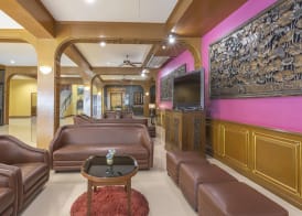 Sabai Inn nearby Central Marina 3