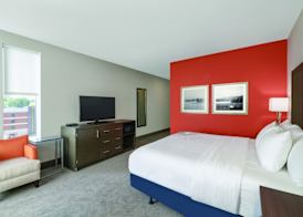 La Quinta Inn & Suites by Wyndham Opelika Auburn 4