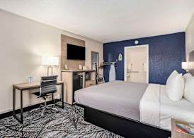Rodeway Inn Grand Haven 5